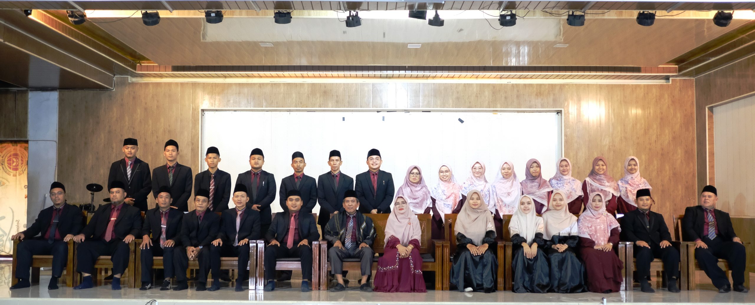 Tenaga Pendidik dan Pengajar Pesantren Modern Syahida